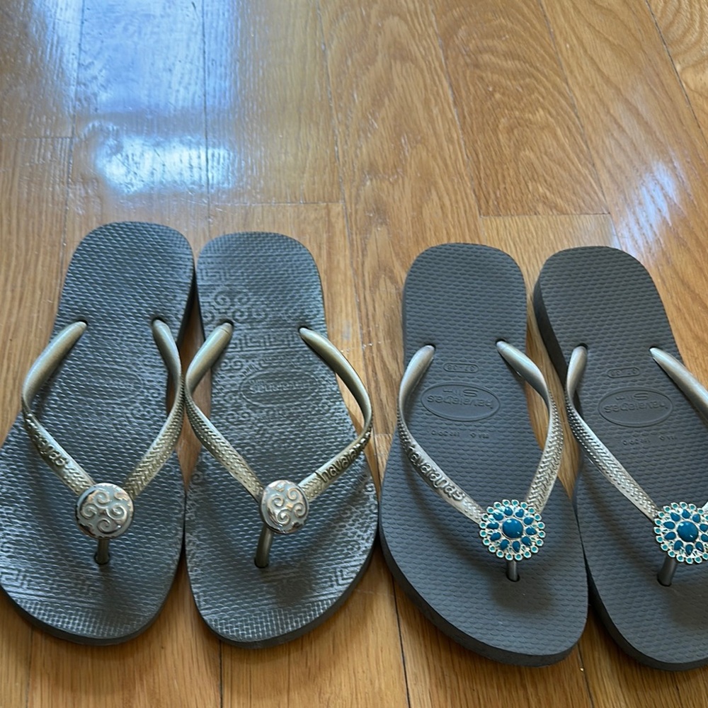 Havaianas Women's Gray Flip Flops